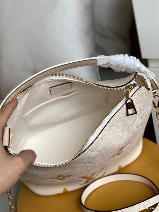 MARSHMALLOW LOUIS VUITTON 0728